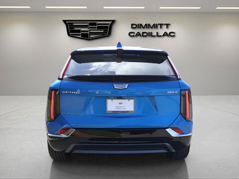 New 2026 Cadillac Optiq Luxury 1 image 4