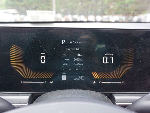 Used 2025 Kia K5 GT-Line w/ GT-Line Premium Package FWD image 7