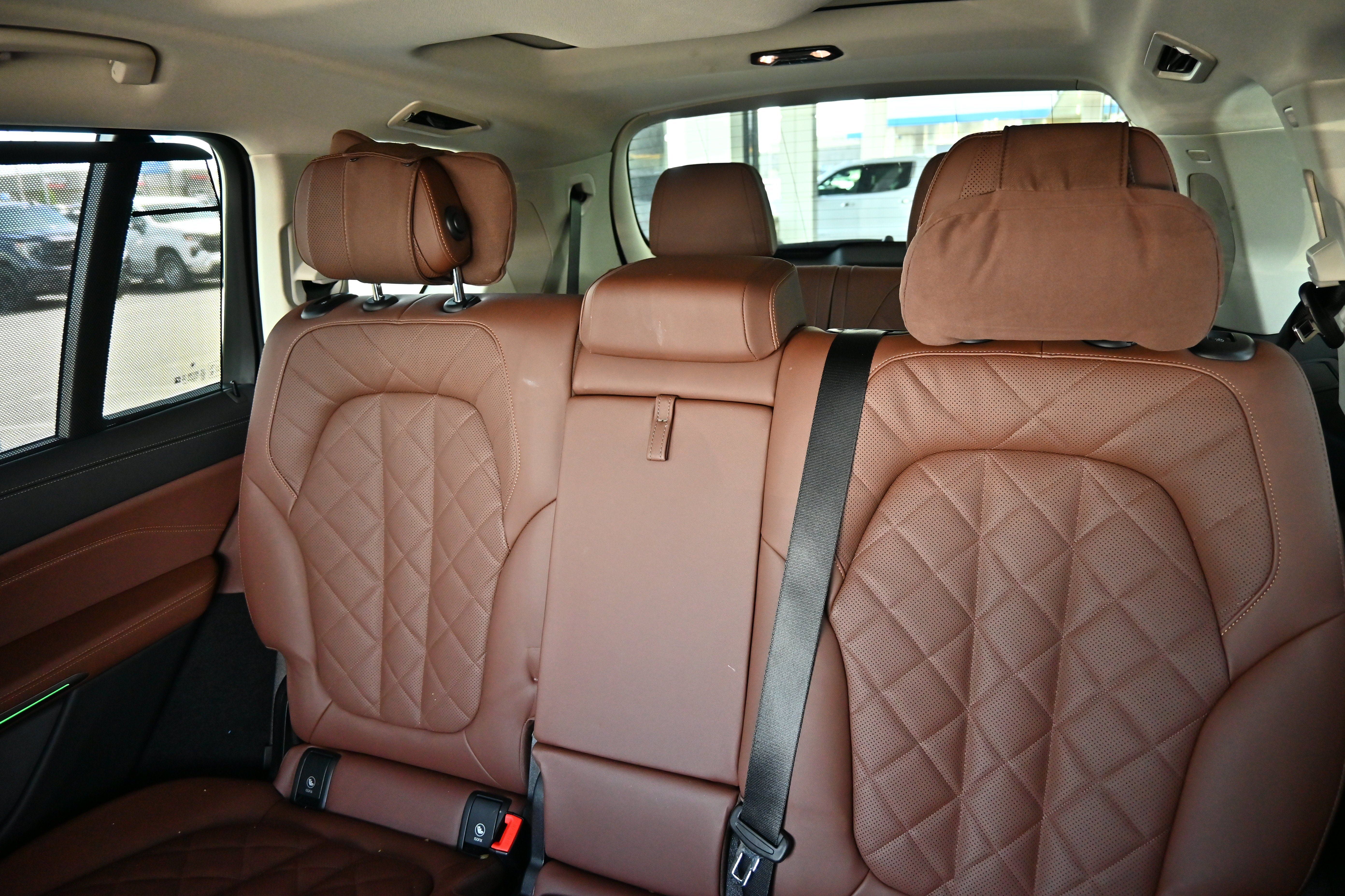 Used 2027 BMW X7 xDrive40i AWD/4WD image 31
