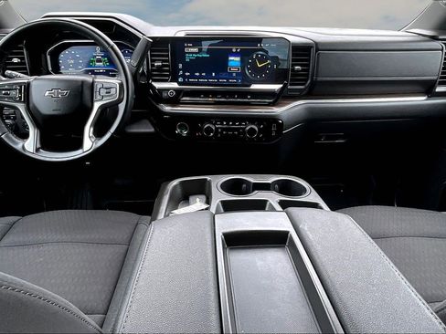 Used 2023 Chevrolet Silverado 1500 RST w/ Redline Edition image 8