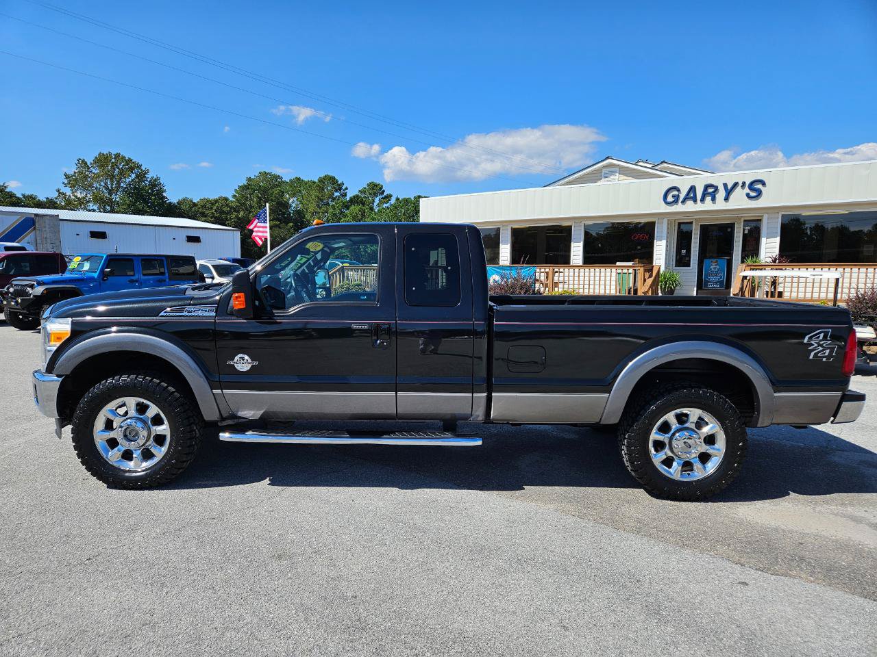 Used 2011 Ford F250 Lariat w/ Lariat Interior Pkg AWD/4WD image 3