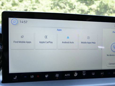 Used 2024 Ford Escape SE image 15