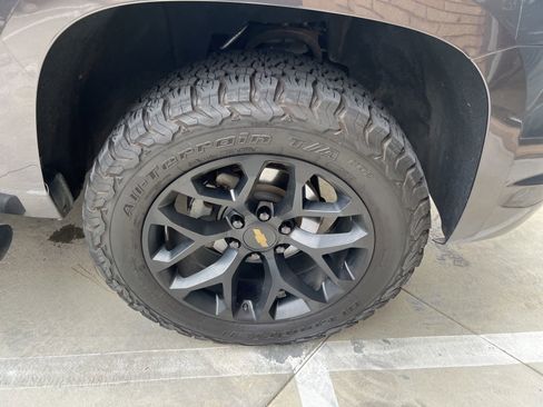 Used 2017 Chevrolet Tahoe LT AWD/4WD image 11