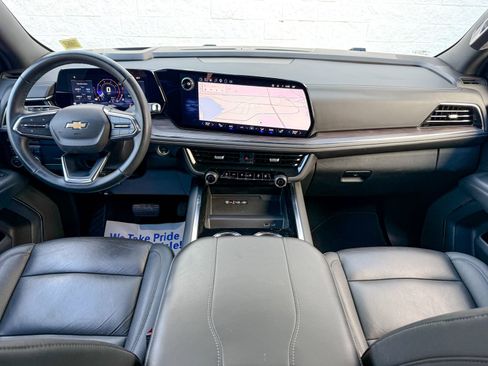 Certified 2025 Chevrolet Suburban LT AWD/4WD image 31
