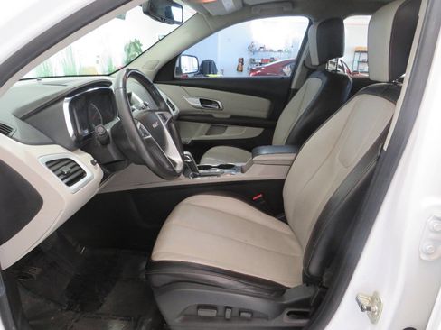 Used 2011 GMC Terrain SLT image 12