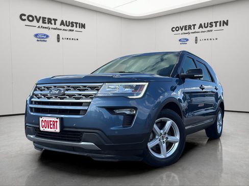 Used 2018 Ford Explorer XLT w/ Equipment Group 202A FWD image 1