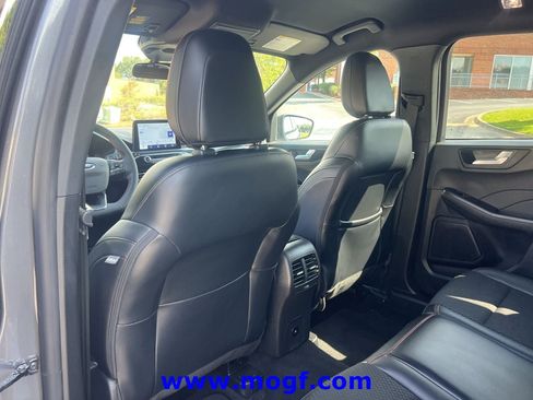 Certified 2025 Ford Escape ST-Line FWD image 21