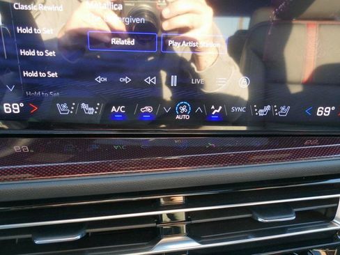 New 2026 Chevrolet Traverse RS image 30