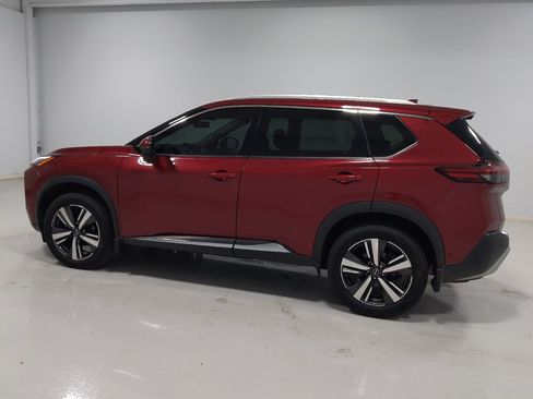 Used 2022 Nissan Rogue Platinum w/ Head-Up Display Package AWD/4WD image 3