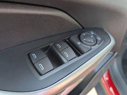 New 2026 Chevrolet Trax LS w/ LS Convenience Package FWD image 15