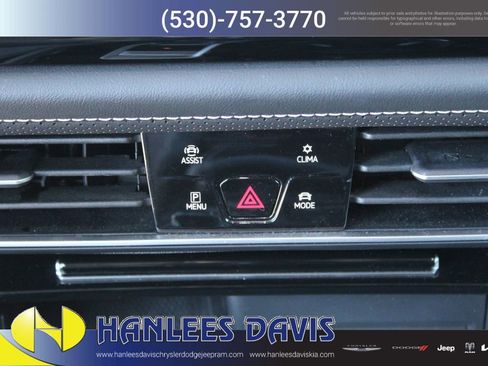 Used 2024 Volkswagen Atlas SE image 26