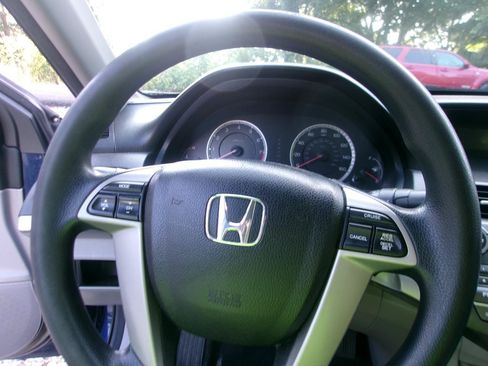 Used 2011 Honda Accord LX-P image 13