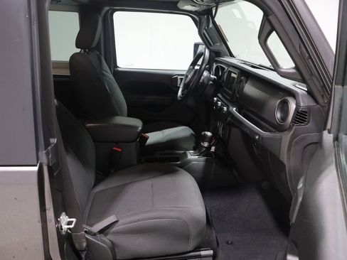 Used 2022 Jeep Wrangler Sport S image 17