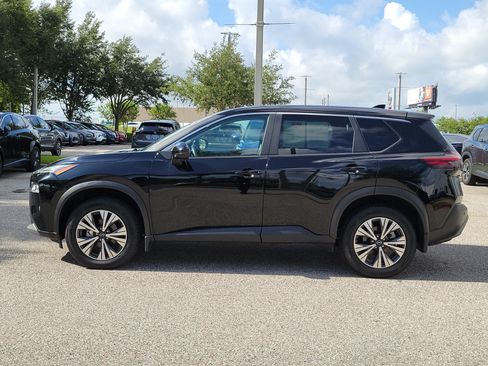 Certified 2023 Nissan Rogue SV FWD image 8