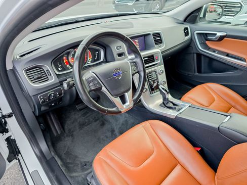 Used 2018 Volvo S60 T5 Inscription image 7