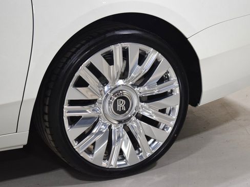New 2026 Rolls-Royce Ghost Extended Wheelbase AWD/4WD image 17