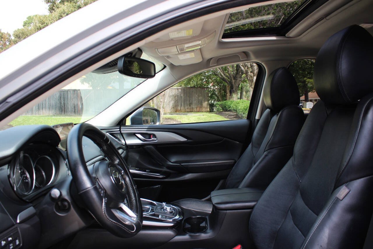 Used 2017 MAZDA CX-9 Touring FWD image 11