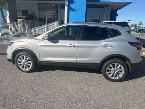 Used 2022 Nissan Rogue Sport SV image 5