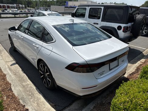 Certified 2025 Honda Accord Touring image 8