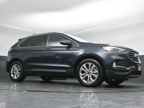Certified 2024 Ford Edge Titanium AWD/4WD image 37