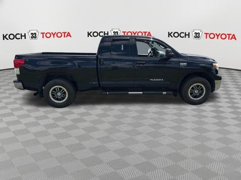 Used 2012 Toyota Tundra 4x4 Double Cab w/ Tow Pkg image 9