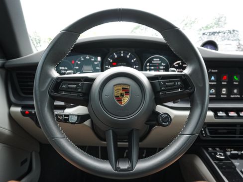 Used 2022 Porsche 911 Targa 4S AWD/4WD image 14