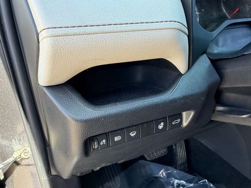 Used 2021 Toyota RAV4 XLE Premium AWD/4WD image 13