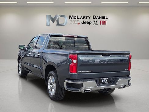 Used 2022 Chevrolet Silverado 1500 LTZ w/ LTZ Premium Package image 4