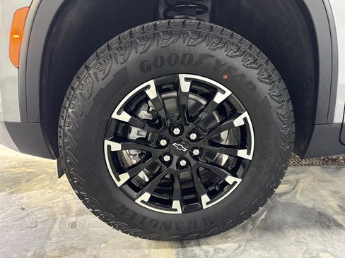 Used 2026 Chevrolet Traverse Z71 w/ LPO, Floor Liner Package image 28