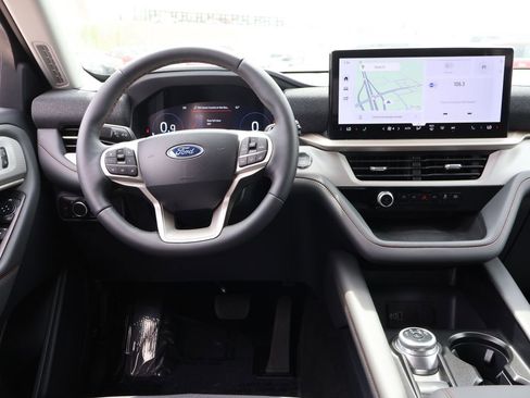 New 2026 Ford Explorer Active image 21