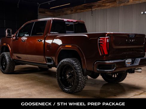 Used 2024 GMC Sierra 2500 Denali Ultimate image 7