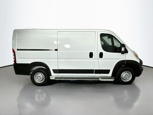 Used 2025 RAM ProMaster 2500 w/ U-Haul Equipment Group FWD image 8