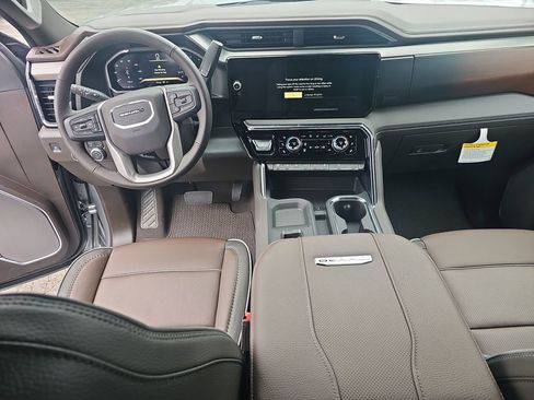 New 2026 GMC Sierra 2500 Denali w/ Denali Reserve Package AWD/4WD image 13