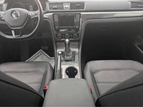 Used 2016 Volkswagen Passat 1.8T SE image 13