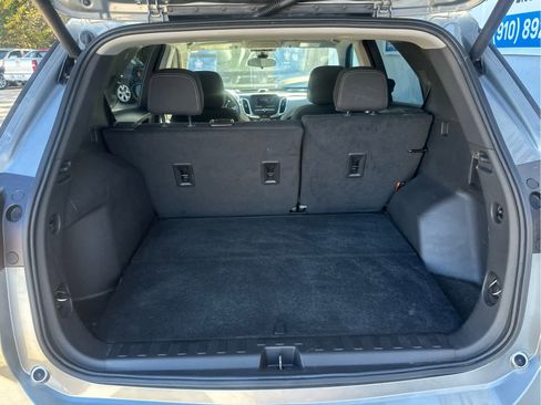 Certified 2023 Chevrolet Equinox LT w/ Driver Convenience Package image 17