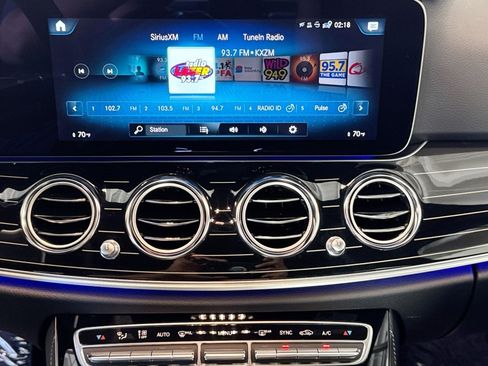 Used 2023 Mercedes-Benz E 350 Sedan image 15