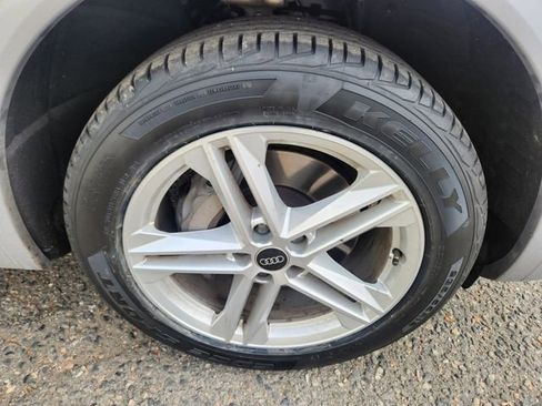 Used 2023 Audi Q5 e Premium Plus image 19