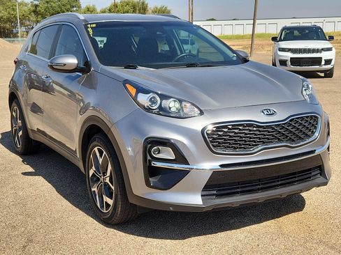 Used 2021 Kia Sportage EX FWD image 4