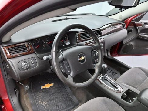 Used 2013 Chevrolet Impala LT w/ LT Sunroof Package FWD image 12