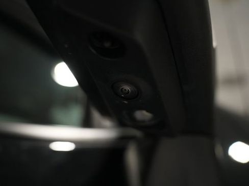 Used 2024 Chevrolet Silverado 1500 ZR2 image 7