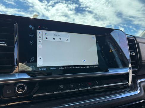 Used 2024 Chevrolet Silverado 2500 LTZ image 27