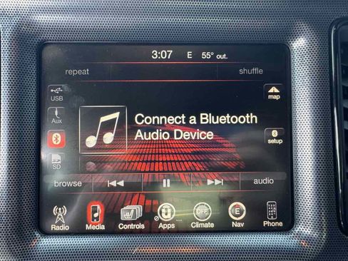 Used 2015 Dodge Challenger SRT image 20