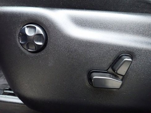 Used 2022 Jeep Grand Cherokee Laredo X image 19