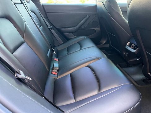 Used 2021 Tesla Model 3 Long Range AWD/4WD image 15