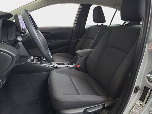 Used 2024 Toyota Corolla LE image 17