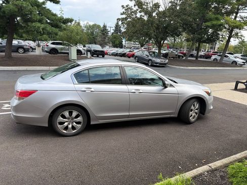 Used 2009 Honda Accord EX image 4