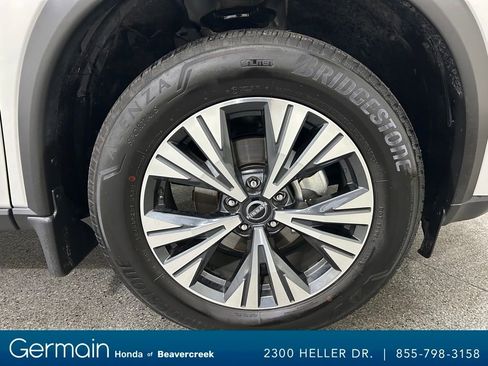 Used 2023 Nissan Rogue SV image 13