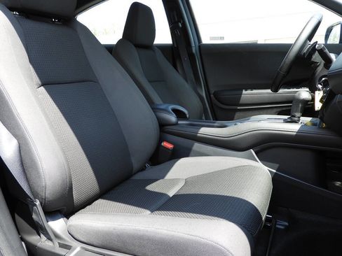 Used 2019 Honda HR-V Sport image 34
