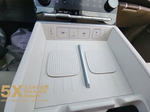 Used 2025 Hyundai Santa Fe Calligraphy image 33