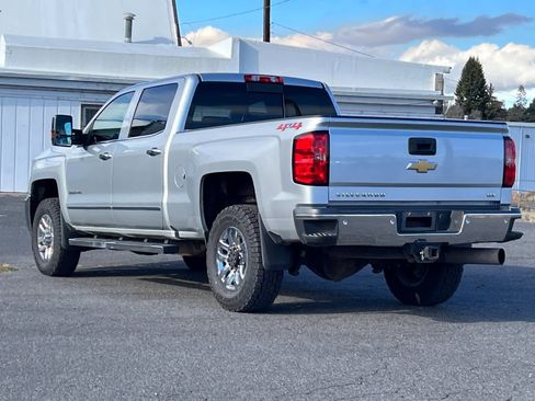 Used 2018 Chevrolet Silverado 2500 LTZ w/ Duramax Plus Package image 6